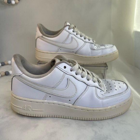Nike Nike Air Force 1 Low White sneakers DD8959-100 Size 6 - Picture 4 of 9